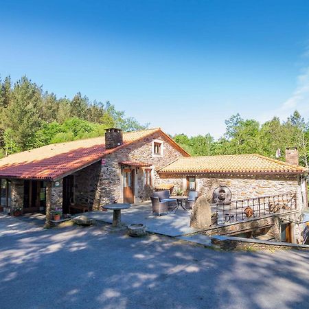 O Muino De Pena Hotel O Pino Kültér fotó
