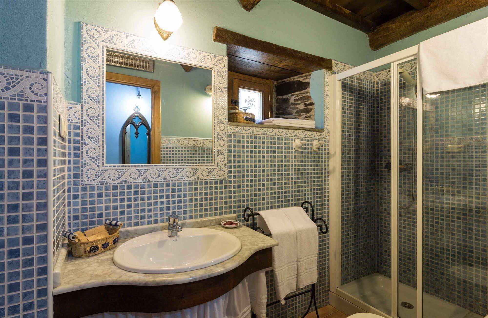 O Muino De Pena Hotel O Pino Kültér fotó