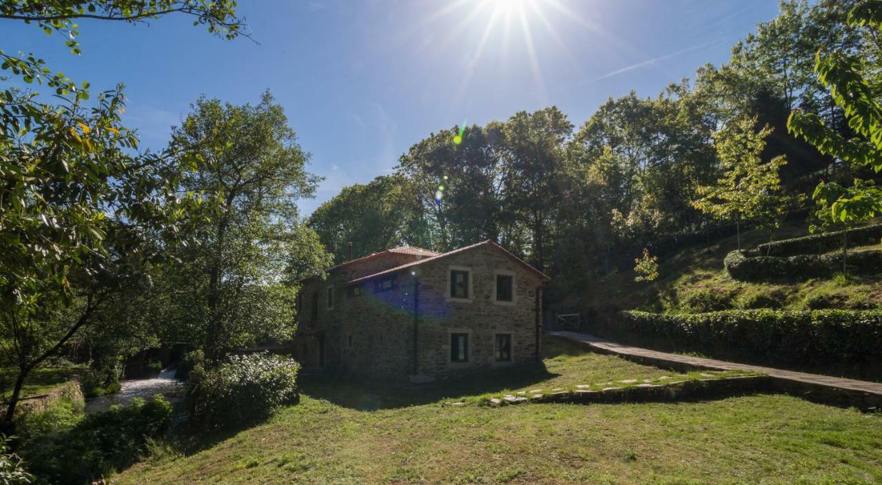 O Muino De Pena Hotel O Pino Kültér fotó